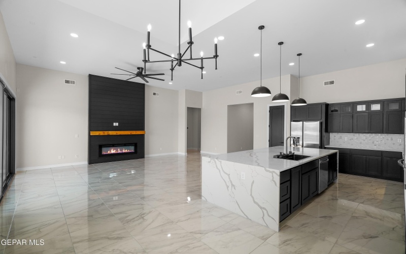 14408 Raywood Lane, Horizon City, TX 79928, 4 Bedrooms Bedrooms, ,3 BathroomsBathrooms,Residential,For Sale,14408 Raywood Lane,0,939991