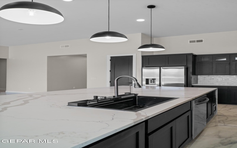 14408 Raywood Lane, Horizon City, TX 79928, 4 Bedrooms Bedrooms, ,3 BathroomsBathrooms,Residential,For Sale,14408 Raywood Lane,0,939991