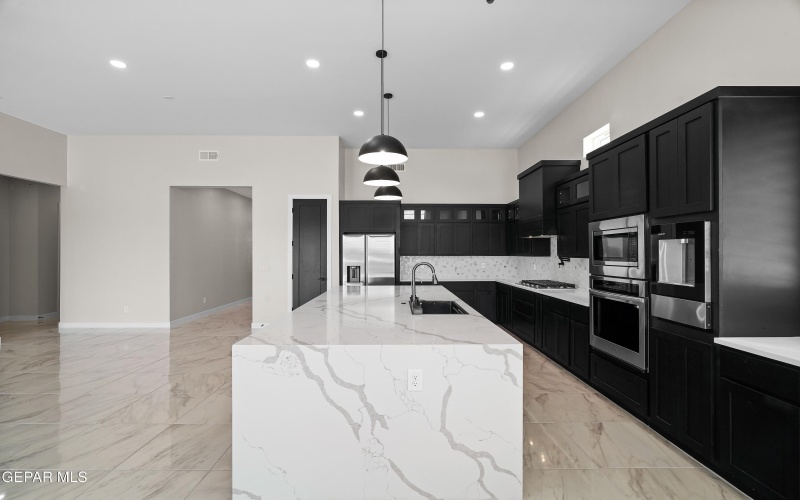 14497 Dune Flower Parkway, Horizon City, TX 79928, 4 Bedrooms Bedrooms, ,3 BathroomsBathrooms,Residential,For Sale,14497 Dune Flower Parkway,0,940001