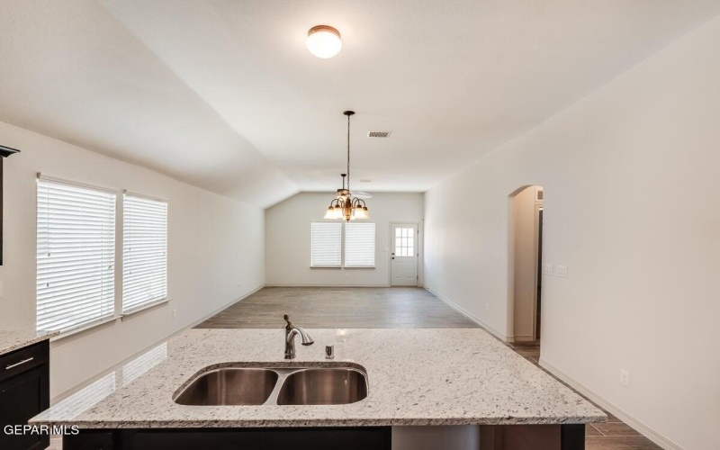 13924 Thunder Sky Avenue, El Paso, TX 79928, 4 Habitaciones Habitaciones , ,2 BañosBaños,Residential,En Venta,13924 Thunder Sky Avenue,0,940012