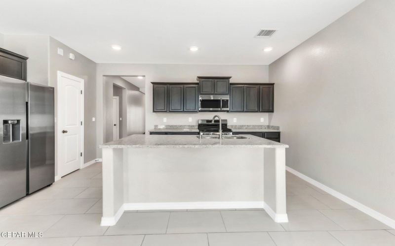 1644 Folkstone Street, El Paso, TX 79928, 4 Bedrooms Bedrooms, ,1 BathroomBathrooms,Residential,For Sale,1644 Folkstone Street,0,940041