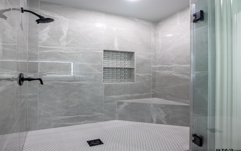 1003 Karen Dr, Lindale, TX 75771, 3 Habitaciones Habitaciones , ,2 BañosBaños,Residential,En Venta,1003 Karen Dr,0,26003429