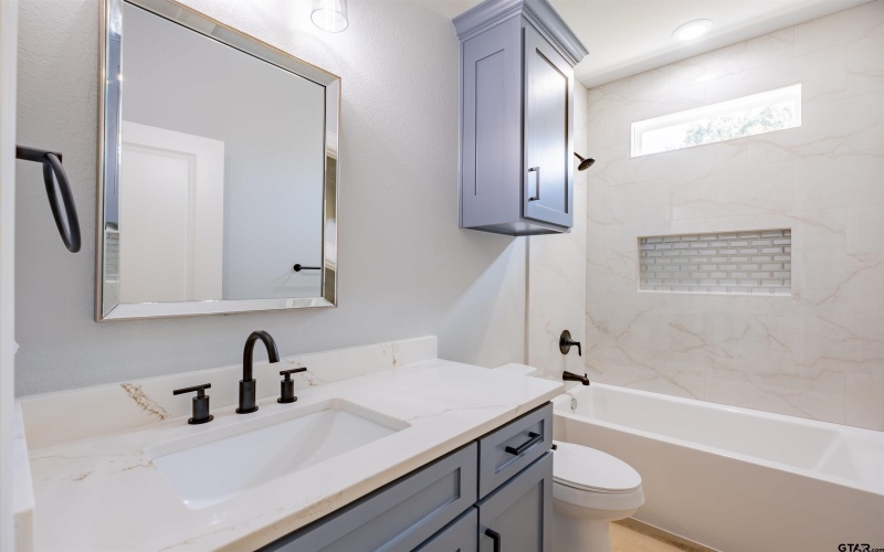 1003 Karen Dr, Lindale, TX 75771, 3 Habitaciones Habitaciones , ,2 BañosBaños,Residential,En Venta,1003 Karen Dr,0,26003429