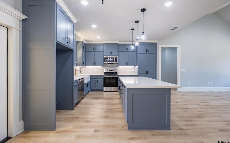 1003 Karen Dr, Lindale, TX 75771, 3 Habitaciones Habitaciones , ,2 BañosBaños,Residential,En Venta,1003 Karen Dr,0,26003429