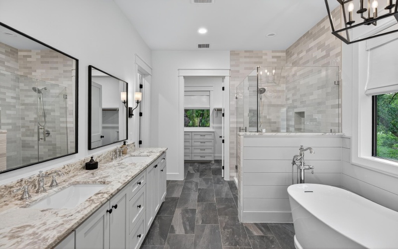 2001 Granite Cv, Kingsland, TX 78639, 5 Habitaciones Habitaciones , ,3 BañosBaños,Residential,En Venta,2001 Granite Cv,0,175978