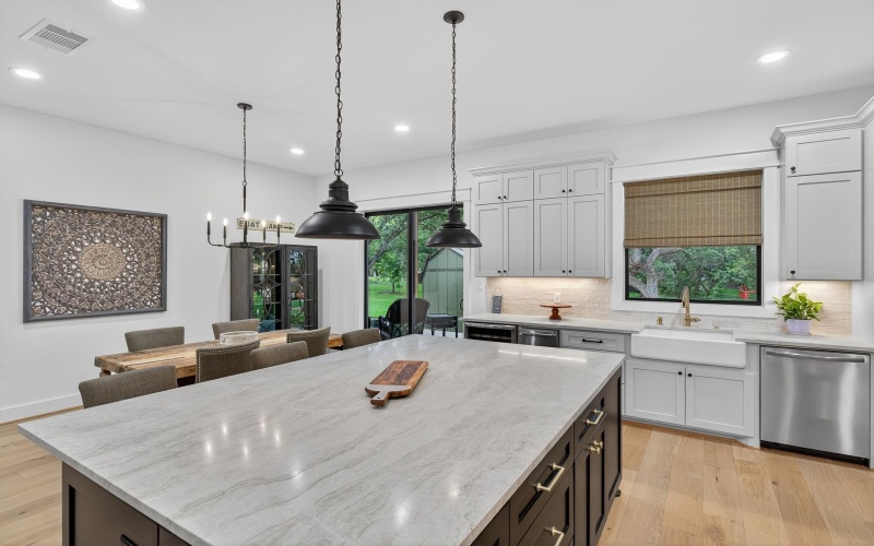 2001 Granite Cv, Kingsland, TX 78639, 5 Habitaciones Habitaciones , ,3 BañosBaños,Residential,En Venta,2001 Granite Cv,0,175978