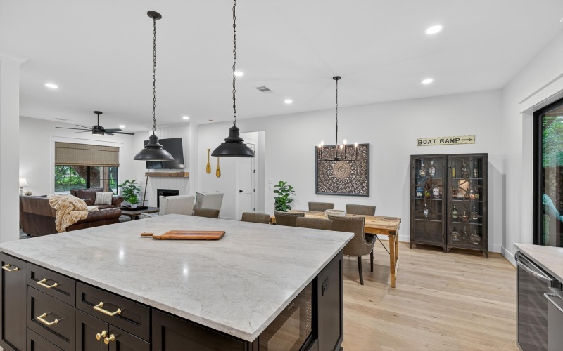 2001 Granite Cv, Kingsland, TX 78639, 5 Habitaciones Habitaciones , ,3 BañosBaños,Residential,En Venta,2001 Granite Cv,0,175978