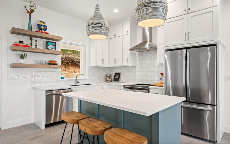 405 Taylor Drive, Marble Falls, TX 78657, 3 Habitaciones Habitaciones , ,2 BañosBaños,Residential,En Venta,405 Taylor Drive,0,176914