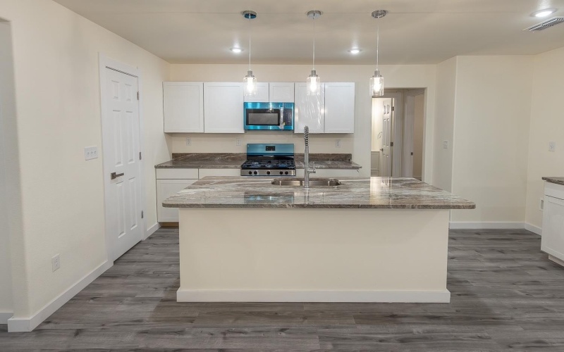 110 79th Street, Lubbock, TX 79404, 4 Habitaciones Habitaciones , ,2 BañosBaños,Residential,En Venta,110 79th Street,0,202603204