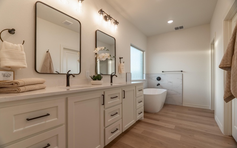 6913 14th Street, Lubbock, TX 79416, 3 Habitaciones Habitaciones , ,2 BañosBaños,Residential,En Venta,6913 14th Street,0,202603226