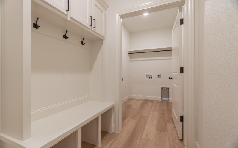 6913 14th Street, Lubbock, TX 79416, 3 Habitaciones Habitaciones , ,2 BañosBaños,Residential,En Venta,6913 14th Street,0,202603226