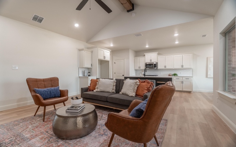 6913 14th Street, Lubbock, TX 79416, 3 Habitaciones Habitaciones , ,2 BañosBaños,Residential,En Venta,6913 14th Street,0,202603226