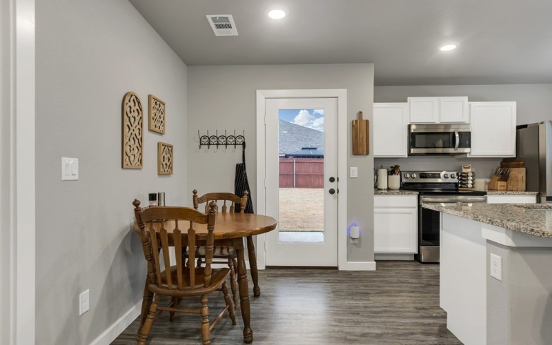 2 Maverick Dr, Odessa, TX 79765, 2 Bedrooms Bedrooms, ,2 BathroomsBathrooms,Residential,For Sale,2 Maverick Dr,0,173077