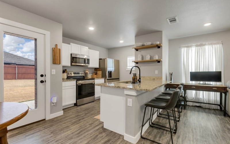 2 Maverick Dr, Odessa, TX 79765, 2 Bedrooms Bedrooms, ,2 BathroomsBathrooms,Residential,For Sale,2 Maverick Dr,0,173077