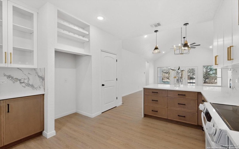 514 contour, Spring Branch, TX 78070, 3 Bedrooms Bedrooms, ,2 BathroomsBathrooms,Residential,For Sale,514 contour,0,1947520