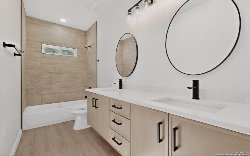 514 contour, Spring Branch, TX 78070, 3 Bedrooms Bedrooms, ,2 BathroomsBathrooms,Residential,For Sale,514 contour,0,1947520