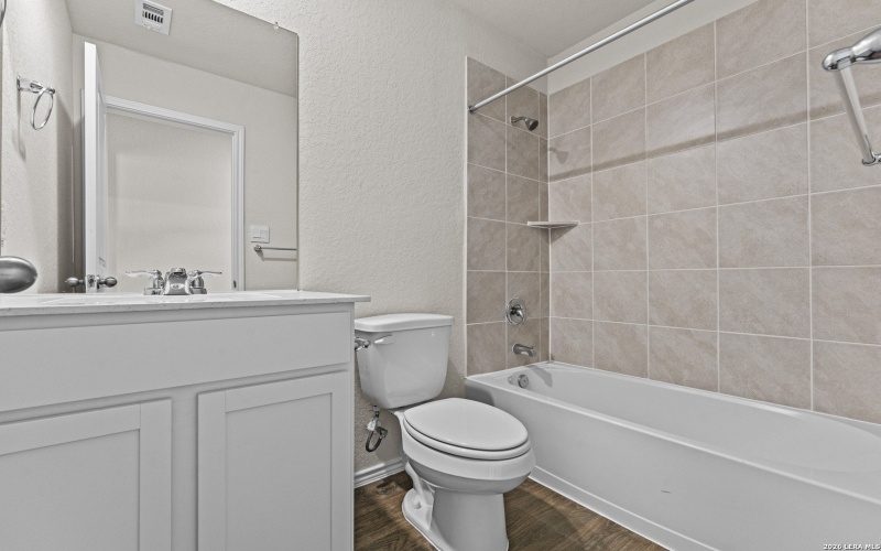 162 Double L Dr, Comfort, TX 78013, 4 Bedrooms Bedrooms, ,2 BathroomsBathrooms,Residential,For Sale,162 Double L Dr,0,1947732