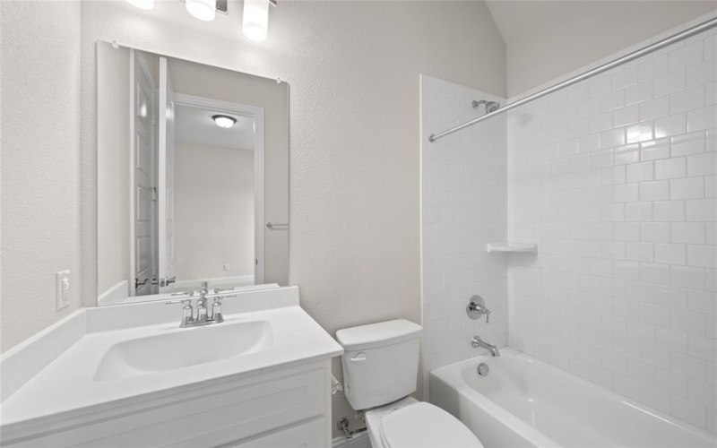 2001 Rockwood Lane, Mansfield, TX 76063, 4 Bedrooms Bedrooms, ,5 BathroomsBathrooms,Residential,For Sale,2001 Rockwood Lane,20712032