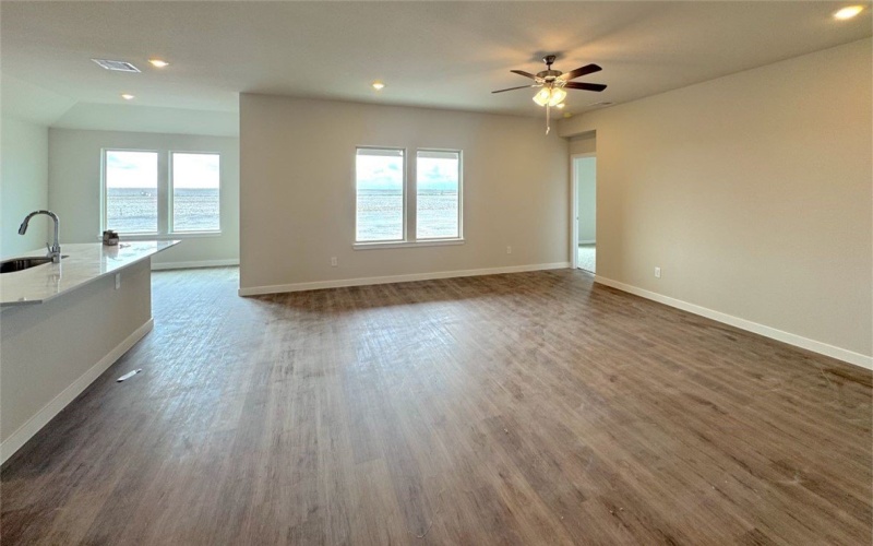 866 Fisher's Island Circle, Corpus Christi, TX 78415, 4 Habitaciones Habitaciones , ,3 BañosBaños,Residential,En Venta,866 Fisher's Island Circle,0,473129