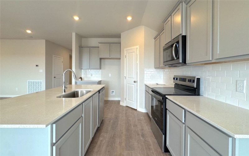 866 Fisher's Island Circle, Corpus Christi, TX 78415, 4 Habitaciones Habitaciones , ,3 BañosBaños,Residential,En Venta,866 Fisher's Island Circle,0,473129