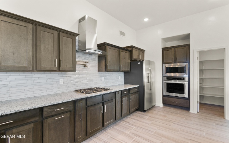 239 Bonnie Trail, Santa Teresa, NM 88008, 4 Habitaciones Habitaciones , ,3 BañosBaños,Residential,En Venta,239 Bonnie Trail,0,940046