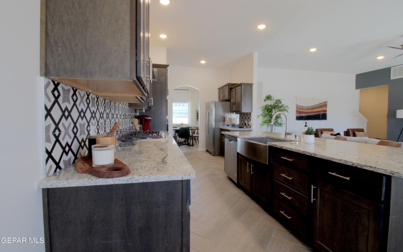 111 Wind Mill Trail, Santa Teresa, NM 88008, 5 Habitaciones Habitaciones , ,3 BañosBaños,Residential,En Venta,111 Wind Mill Trail,0,940047