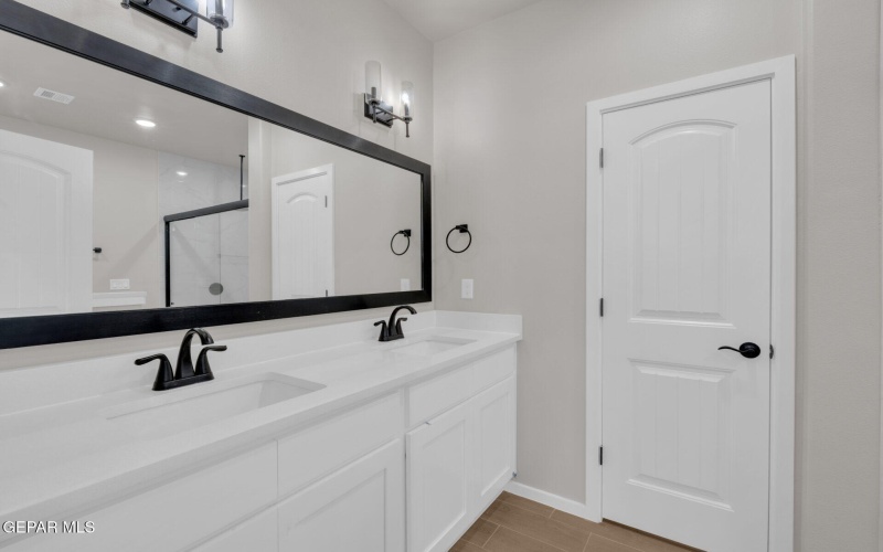 13833 Centro Vista Avenue, Horizon City, TX 79928, 3 Habitaciones Habitaciones , ,2 BañosBaños,Residential,En Venta,13833 Centro Vista Avenue,0,940048