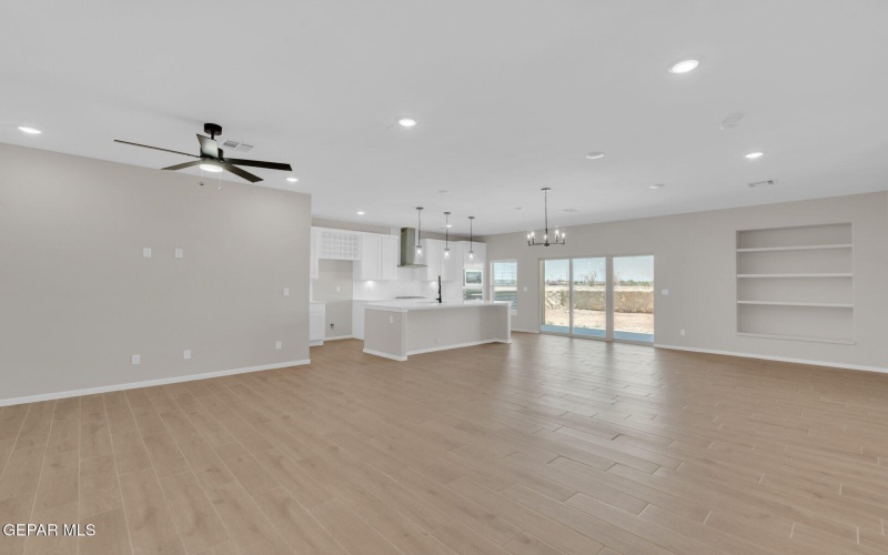 13833 Centro Vista Avenue, Horizon City, TX 79928, 3 Habitaciones Habitaciones , ,2 BañosBaños,Residential,En Venta,13833 Centro Vista Avenue,0,940048