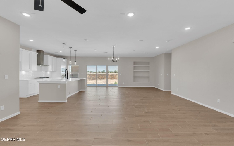 13833 Centro Vista Avenue, Horizon City, TX 79928, 3 Habitaciones Habitaciones , ,2 BañosBaños,Residential,En Venta,13833 Centro Vista Avenue,0,940048