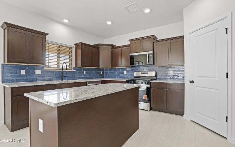 12733 Cono Norte Drive, El Paso, TX 79934, 4 Habitaciones Habitaciones , ,2 BañosBaños,Residential,En Venta,12733 Cono Norte Drive,0,940051