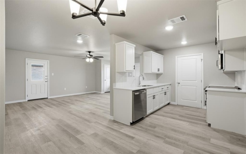 216-218 Melissa Street, Bruceville Eddy, TX 76524, ,Residential Multi Family,En Venta,216-218 Melissa Street,0,21198009