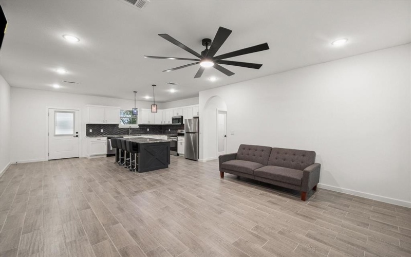 6771 NW County Road 1146, Barry, TX 75102, 3 Bedrooms Bedrooms, ,2 BathroomsBathrooms,Residential,For Sale,6771 NW County Road 1146,0,21203526