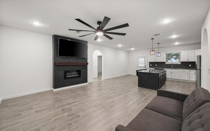 6771 NW County Road 1146, Barry, TX 75102, 3 Bedrooms Bedrooms, ,2 BathroomsBathrooms,Residential,For Sale,6771 NW County Road 1146,0,21203526