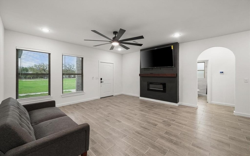 6771 NW County Road 1146, Barry, TX 75102, 3 Bedrooms Bedrooms, ,2 BathroomsBathrooms,Residential,For Sale,6771 NW County Road 1146,0,21203526