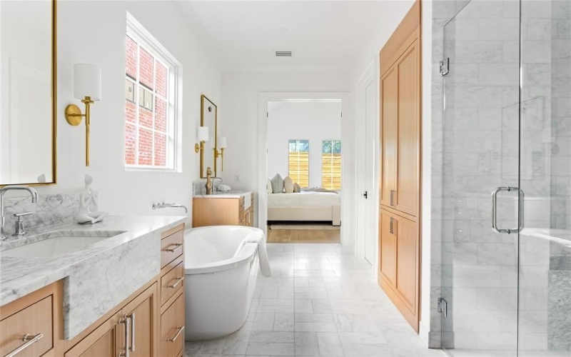 9826 Mixon Drive, Dallas, TX 75220, 6 Habitaciones Habitaciones , ,7 BañosBaños,Residential,En Venta,9826 Mixon Drive,0,21203608