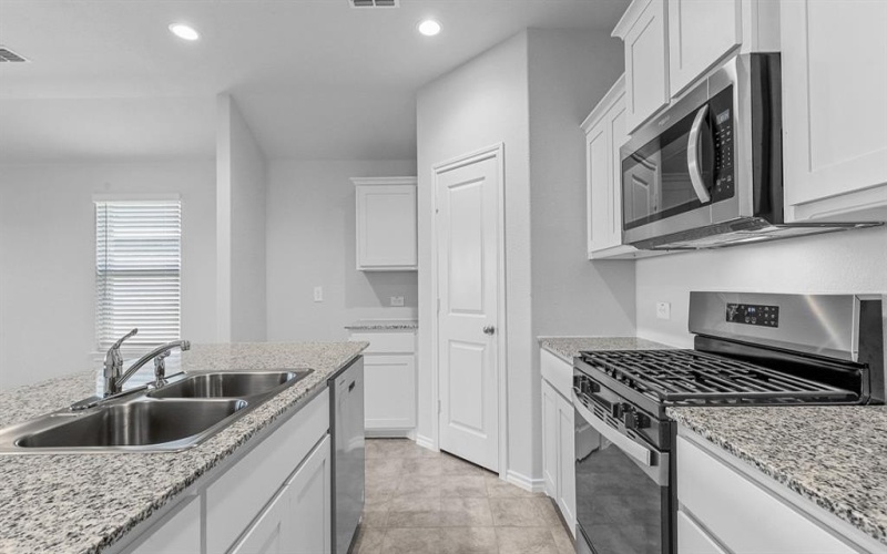 9337 SUBJECK Way, Fort Worth, TX 76108, 4 Bedrooms Bedrooms, ,2 BathroomsBathrooms,Residential,For Sale,9337 SUBJECK Way,0,21204974