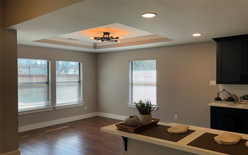 301 E 14th Avenue, Corsicana, TX 75110, 4 Habitaciones Habitaciones , ,2 BañosBaños,Residential,En Venta,301 E 14th Avenue,0,21205014