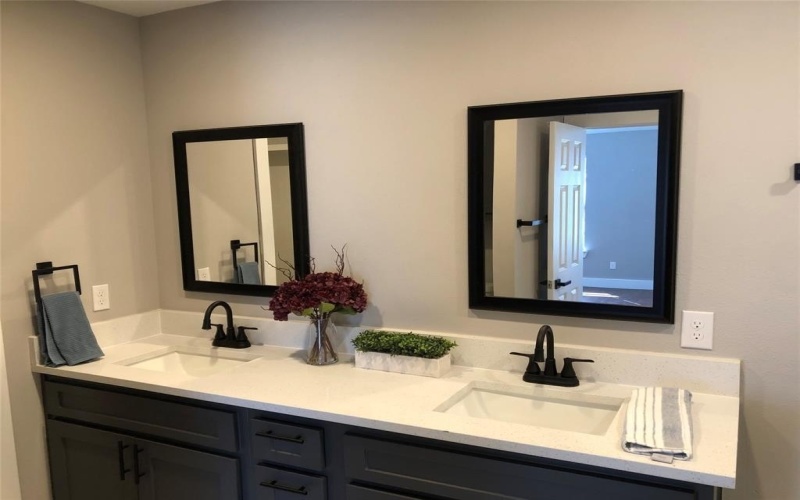 301 E 14th Avenue, Corsicana, TX 75110, 4 Habitaciones Habitaciones , ,2 BañosBaños,Residential,En Venta,301 E 14th Avenue,0,21205014