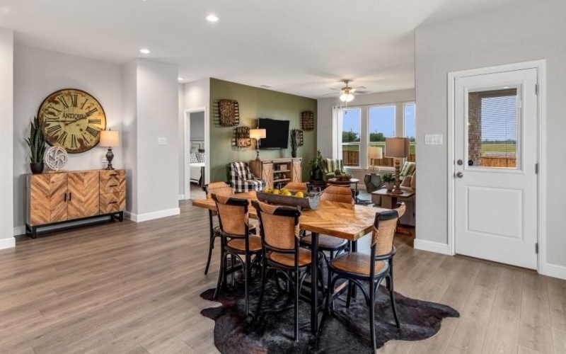 708 BUSHMAN Drive, Fort Worth, TX 76008, 4 Habitaciones Habitaciones , ,2 BañosBaños,Residential,En Venta,708 BUSHMAN Drive,0,21205067