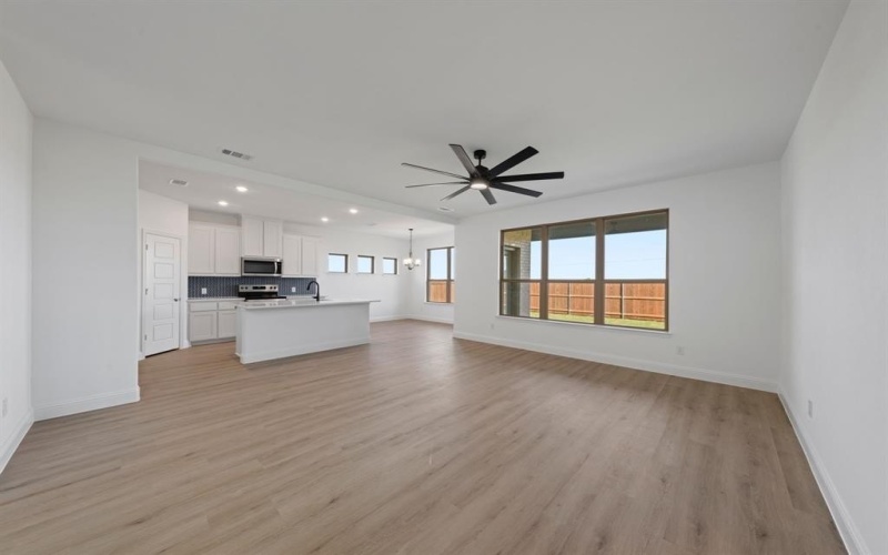 1936 Nightfall Drive, Venus, TX 76084, 5 Bedrooms Bedrooms, ,3 BathroomsBathrooms,Residential,For Sale,1936 Nightfall Drive,0,21205201