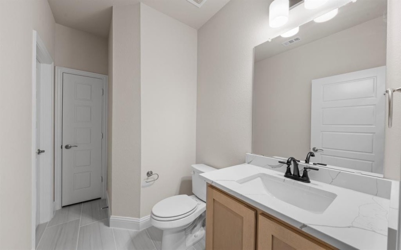 1989 Daybreak Drive, Venus, TX 76009, 5 Habitaciones Habitaciones , ,3 BañosBaños,Residential,En Venta,1989 Daybreak Drive,0,21205215