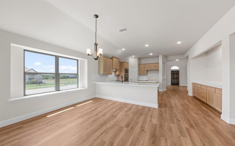 1989 Daybreak Drive, Venus, TX 76009, 5 Habitaciones Habitaciones , ,3 BañosBaños,Residential,En Venta,1989 Daybreak Drive,0,21205215