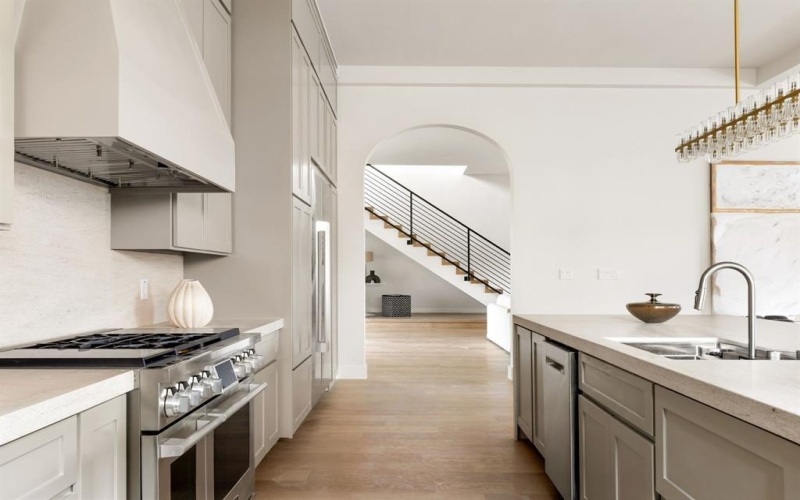 5525 Charlestown Drive, Dallas, TX 75230, 5 Habitaciones Habitaciones , ,6 BañosBaños,Residential,En Venta,5525 Charlestown Drive,0,21205328