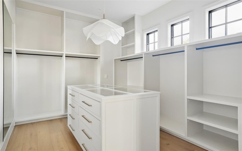 5958 Elderwood Drive, Dallas, TX 75230, 5 Bedrooms Bedrooms, ,6 BathroomsBathrooms,Residential,For Sale,5958 Elderwood Drive,0,21204872