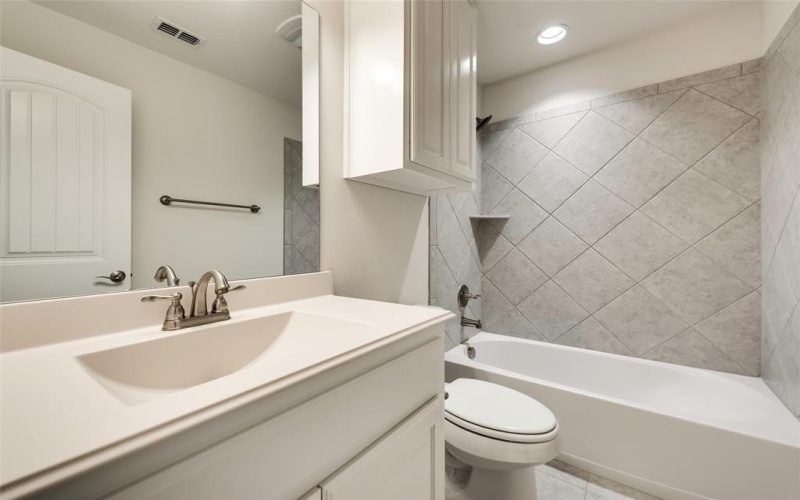 1245 Wiltshire Drive, Allen, TX 75013, 3 Habitaciones Habitaciones , ,2 BañosBaños,Residential,En Venta,1245 Wiltshire Drive,0,21204925