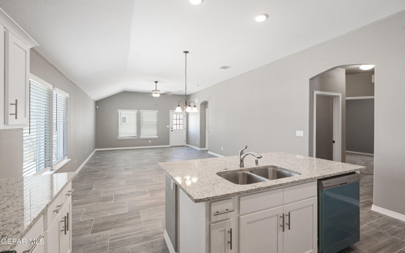 13840 Summer Hail Avenue, El Paso, TX 79928, 4 Bedrooms Bedrooms, ,3 BathroomsBathrooms,Residential,For Sale,13840 Summer Hail Avenue,0,940067