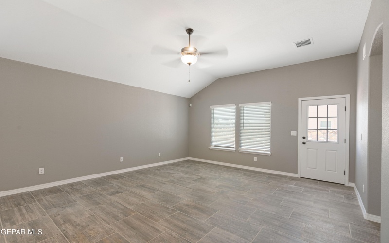 13840 Summer Hail Avenue, El Paso, TX 79928, 4 Bedrooms Bedrooms, ,3 BathroomsBathrooms,Residential,For Sale,13840 Summer Hail Avenue,0,940067