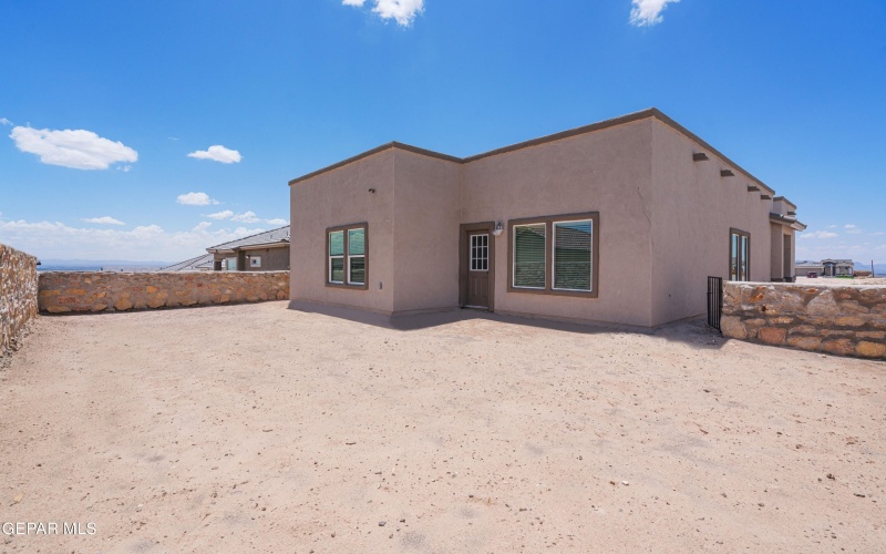 13941 Summer Wave Avenue, El Paso, TX 79928, 4 Bedrooms Bedrooms, ,3 BathroomsBathrooms,Residential,For Sale,13941 Summer Wave Avenue,0,940072
