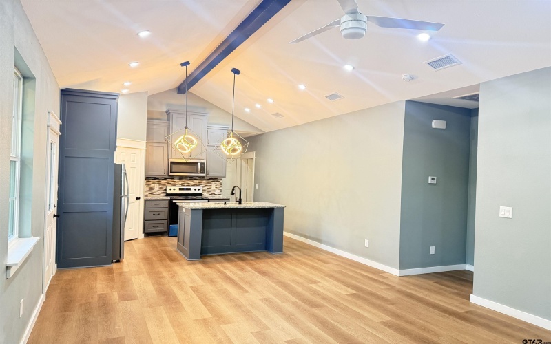 17073 Hillside Drive, Flint, TX 75762, 2 Bedrooms Bedrooms, ,2 BathroomsBathrooms,Residential,For Sale,17073 Hillside Drive,0,26003499