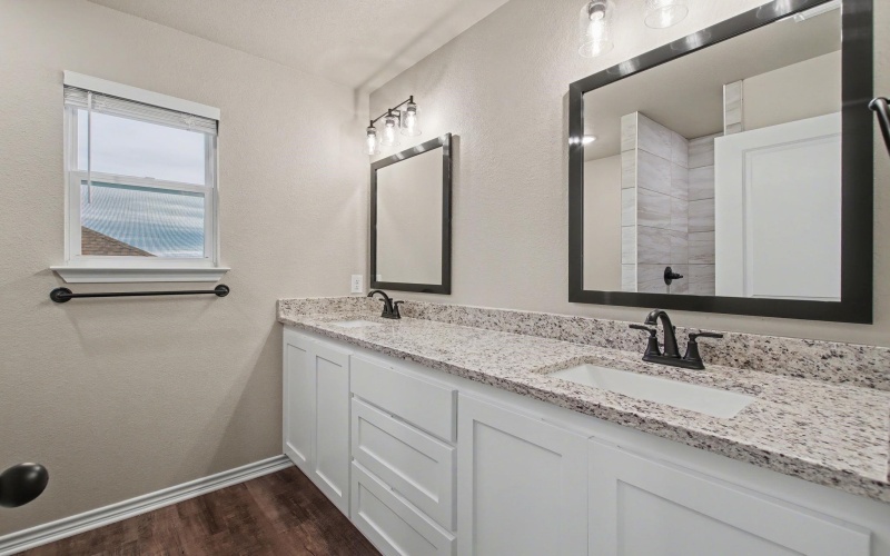 206 Water Well Road, Burnet, TX 78611-0000, 3 Bedrooms Bedrooms, ,2 BathroomsBathrooms,Residential,For Sale,206 Water Well Road,0,176917